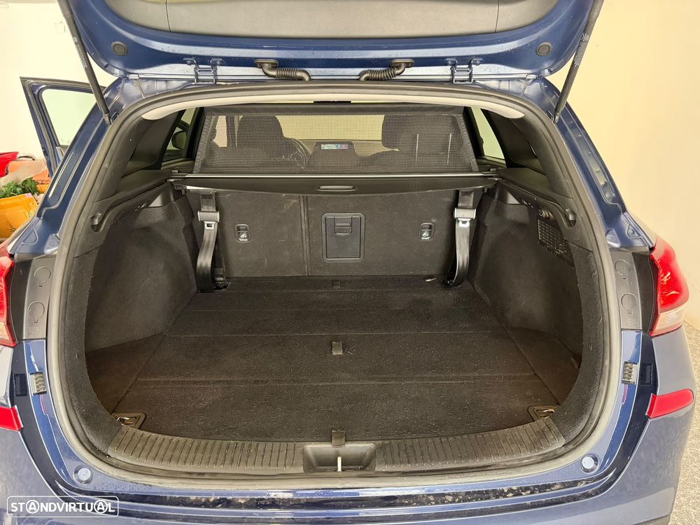 Hyundai i30 CW - 20