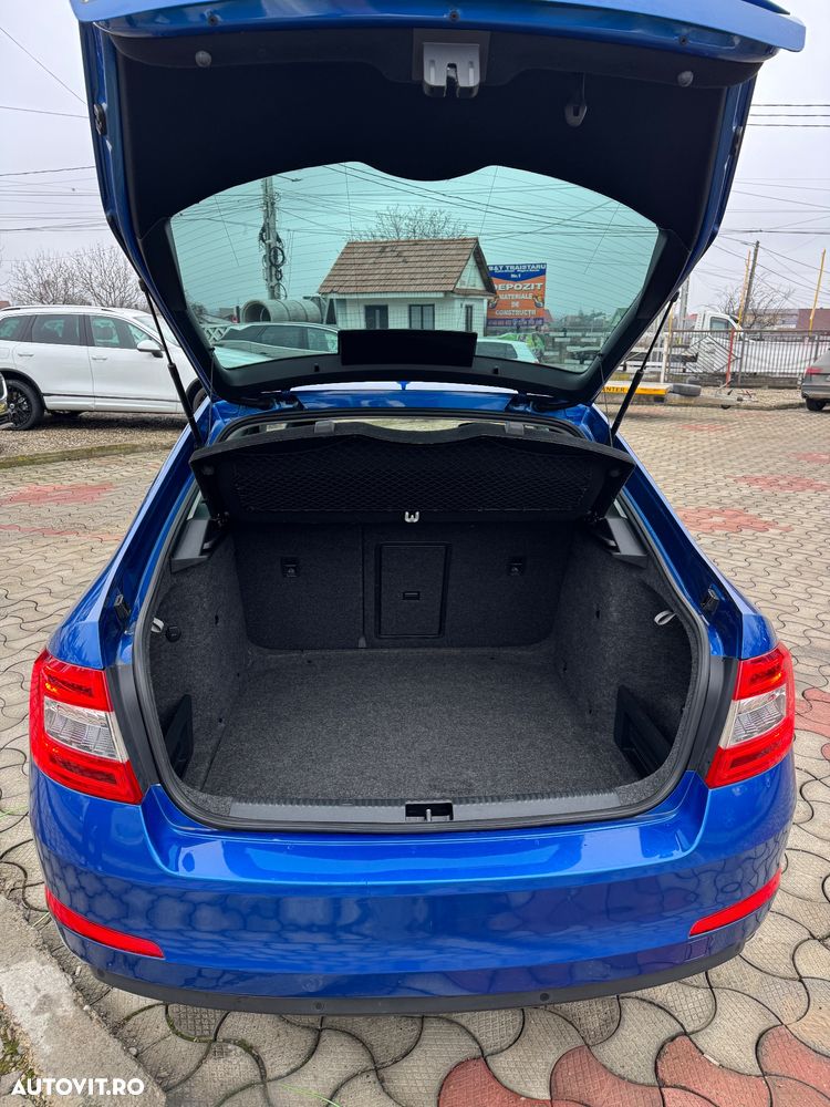 Skoda Octavia 1.6 TDI DPF DSG Sport Edition - 21