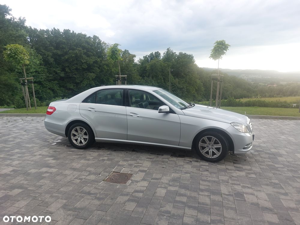 Mercedes-Benz Klasa E 200 BlueTEC 7G-TRONIC Classic - 5