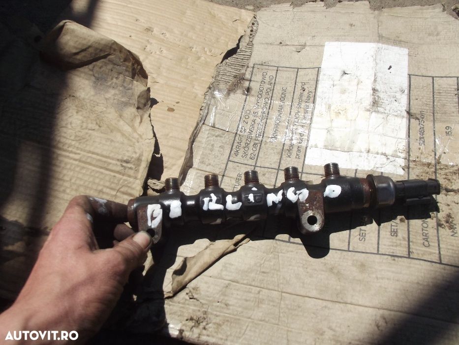 Rampa injectoare citroen Berlingo 1.6hdi Peugeot Partner 1.6hdi 307 - 1