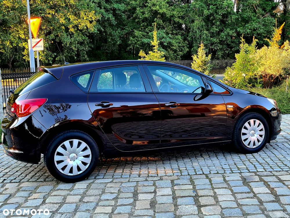 Opel Astra 1.6 Cosmo - 34