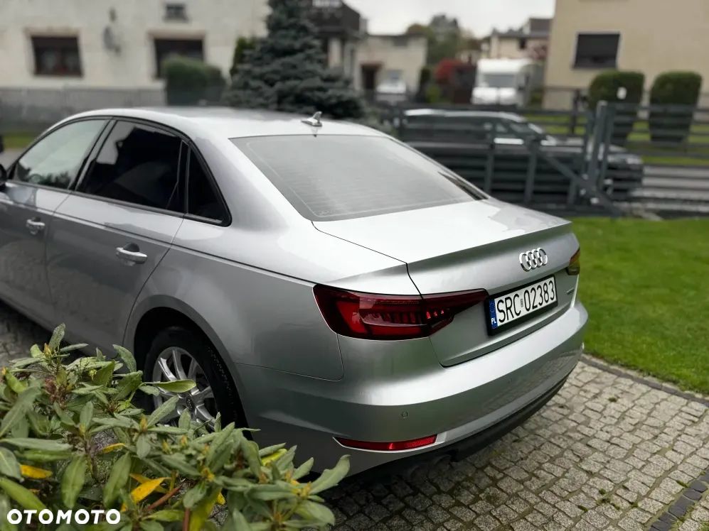 Audi A4 Limousine - 12