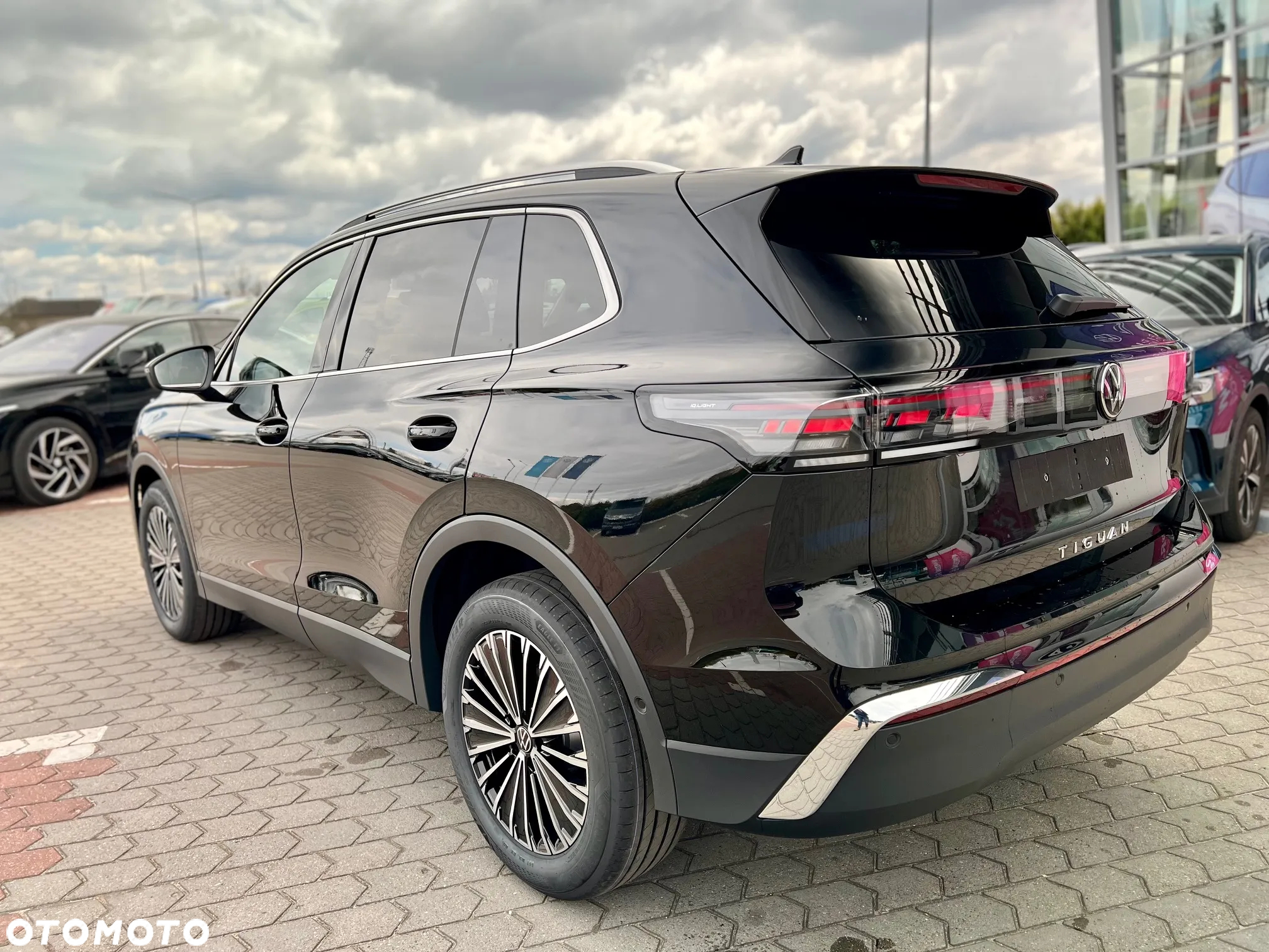 Volkswagen Tiguan 2.0 TDI Elegance DSG - 4