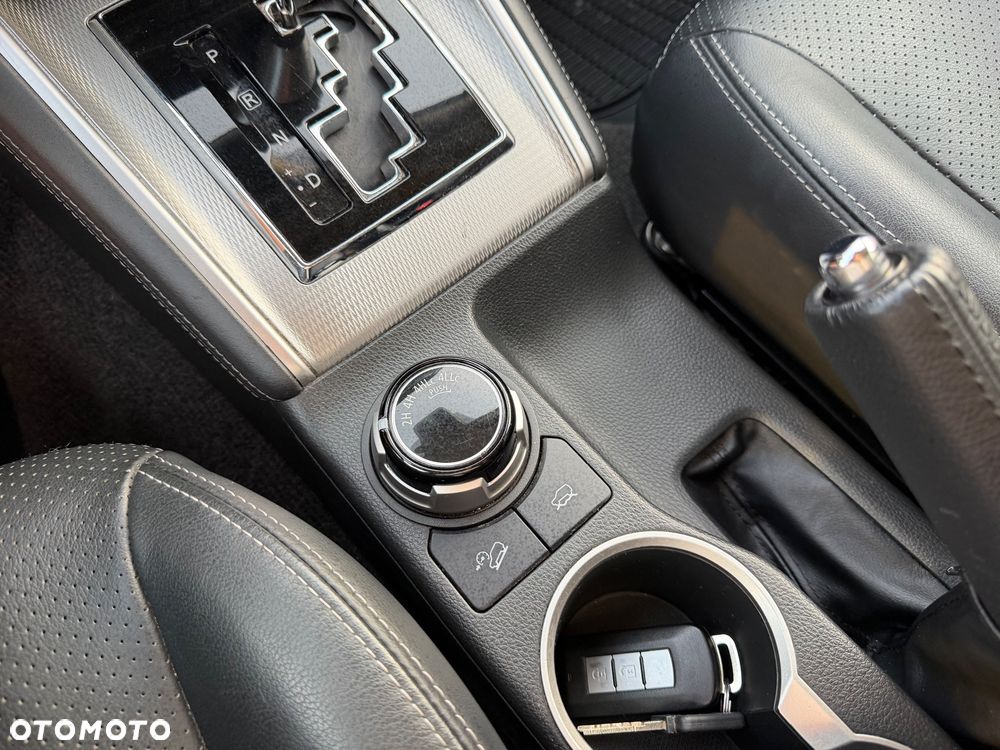 Mitsubishi L200 2.2 d DC Instyle Plus - 15