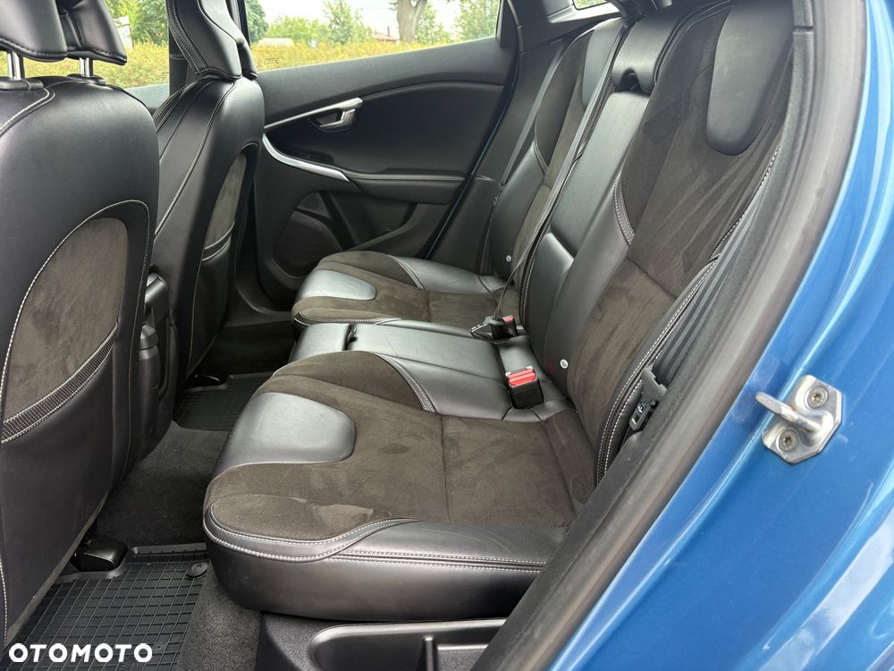Volvo V40 D2 RDesign - 26
