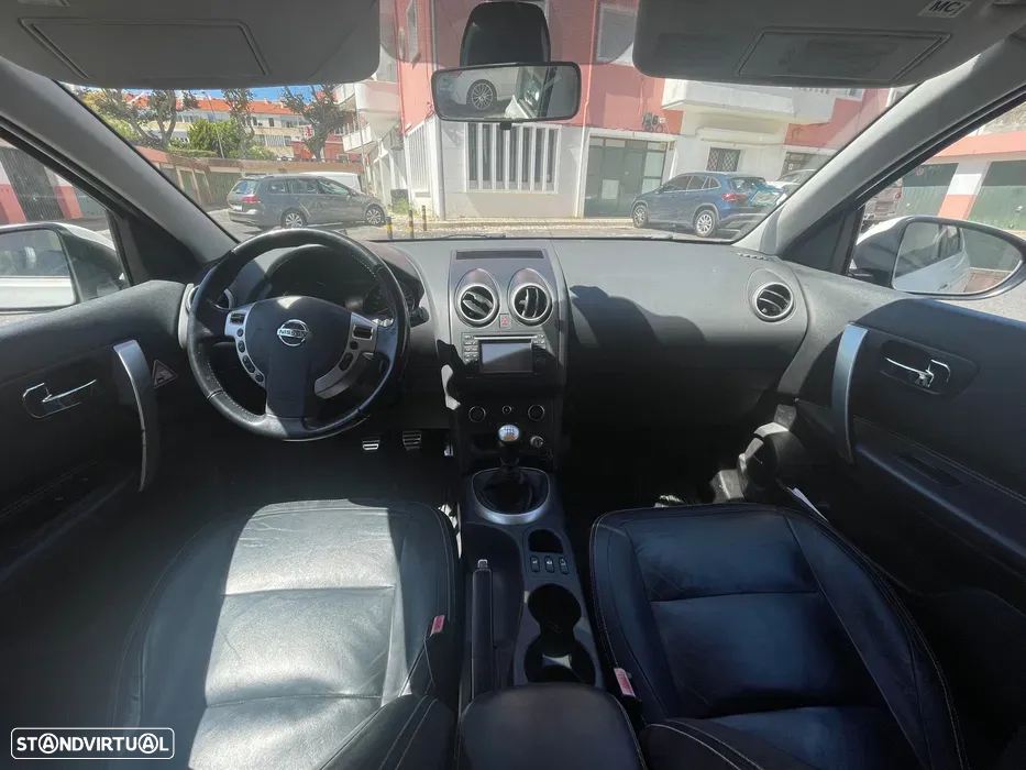 Nissan Qashqai +2 - 10