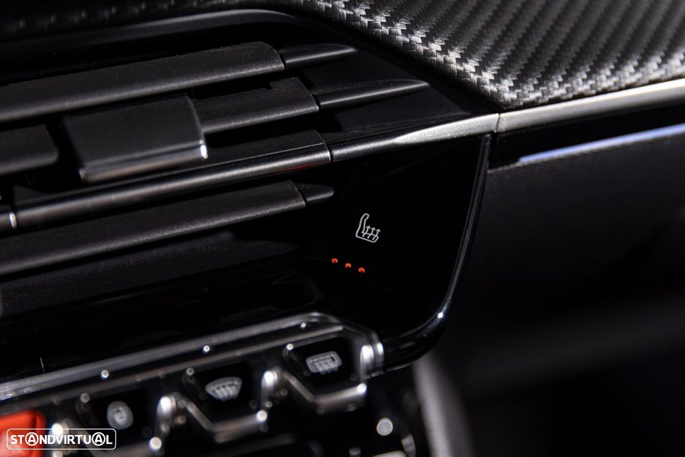 Peugeot 2008 1.2 PureTech GT EAT8 - 20