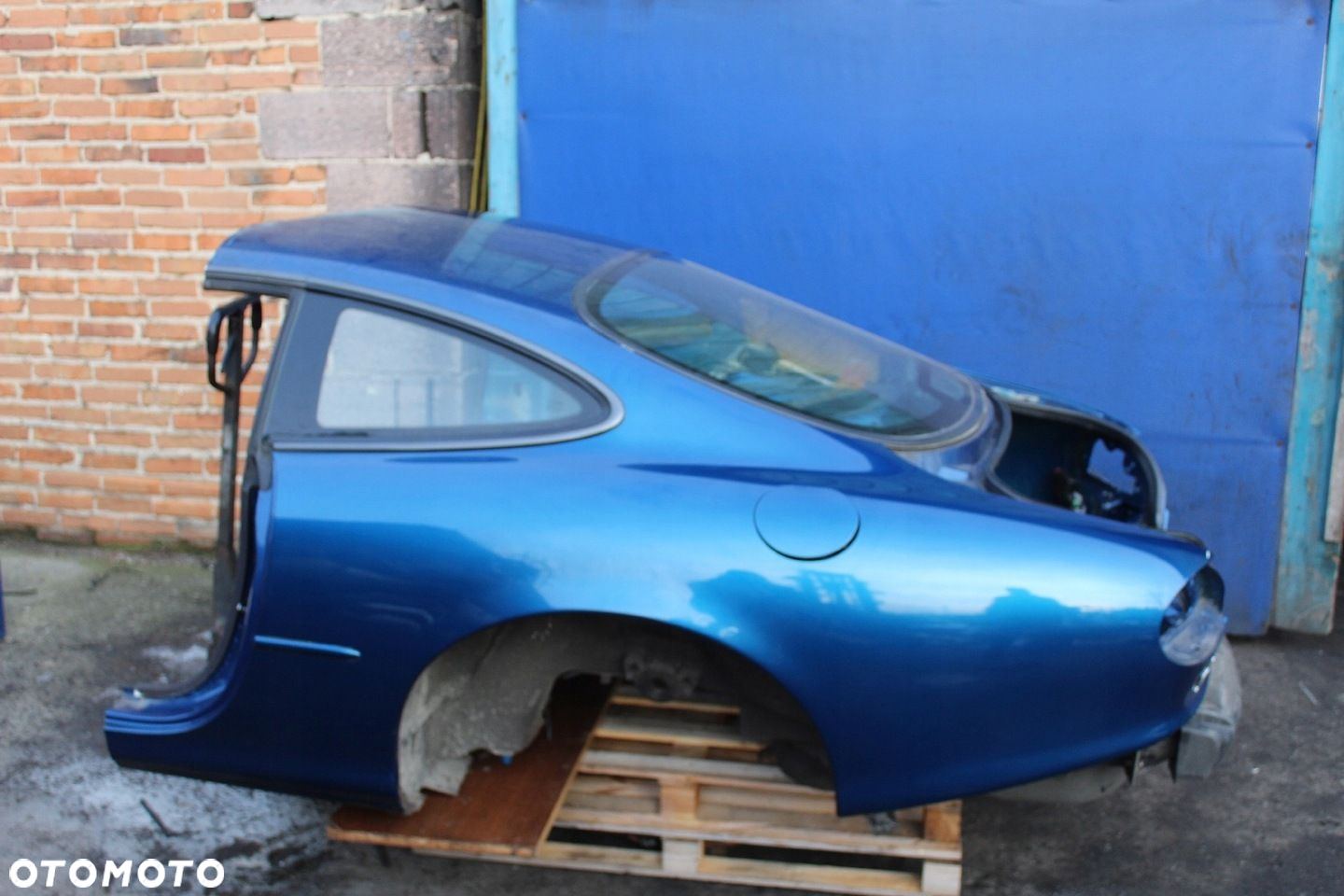 Tył karoserii ćwiartka błotnik pas tylny Jaguar XKR XK8 XK X100 1998r - 5