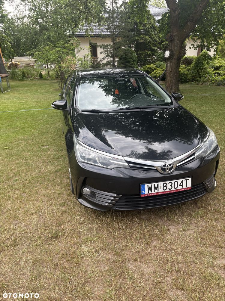 Toyota Corolla - 2
