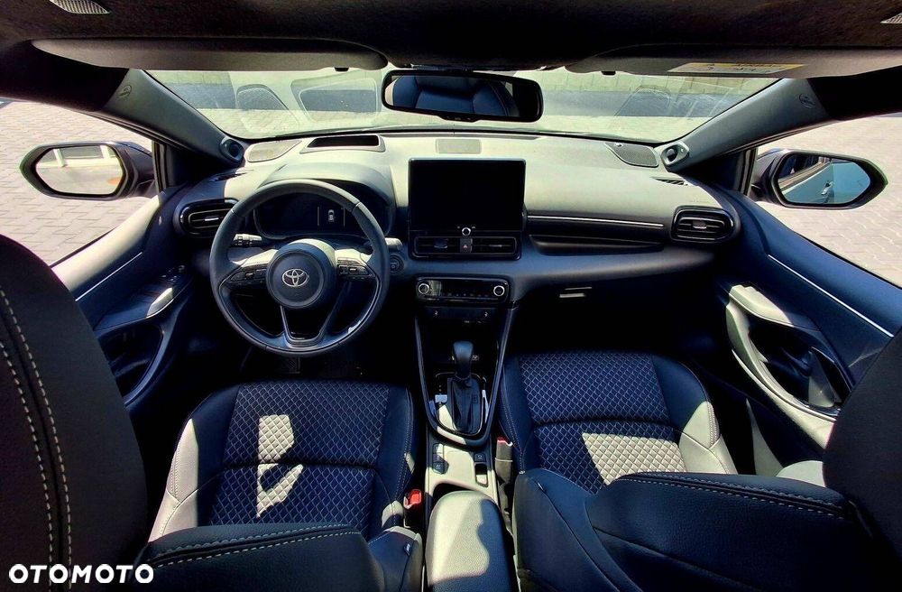Toyota Yaris Hybrid 1.5 Executive - 3