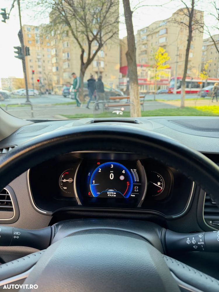 Renault Megane 1.6 dCI Intens - 11