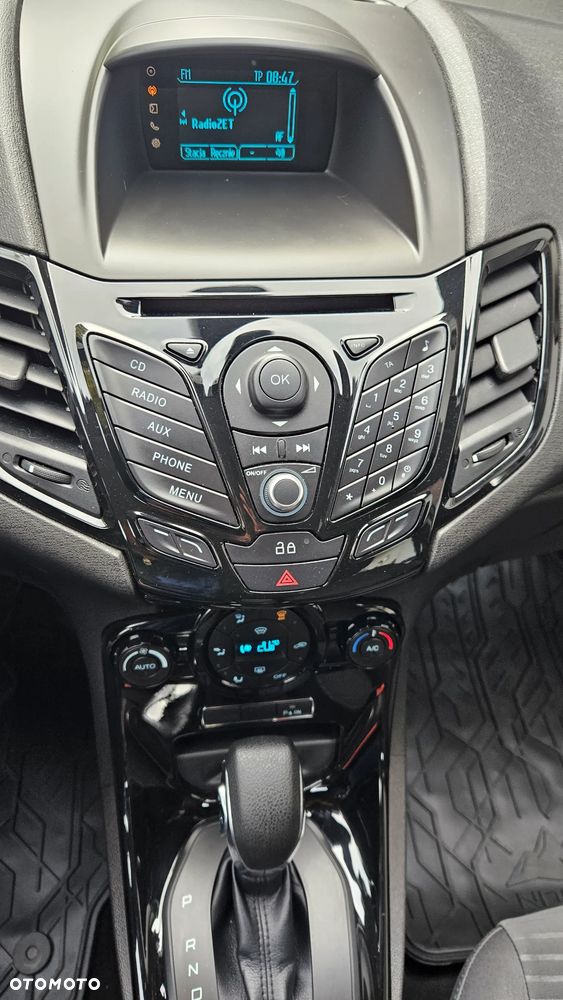 Ford Fiesta 1.0 EcoBoost Powershift Trend - 11