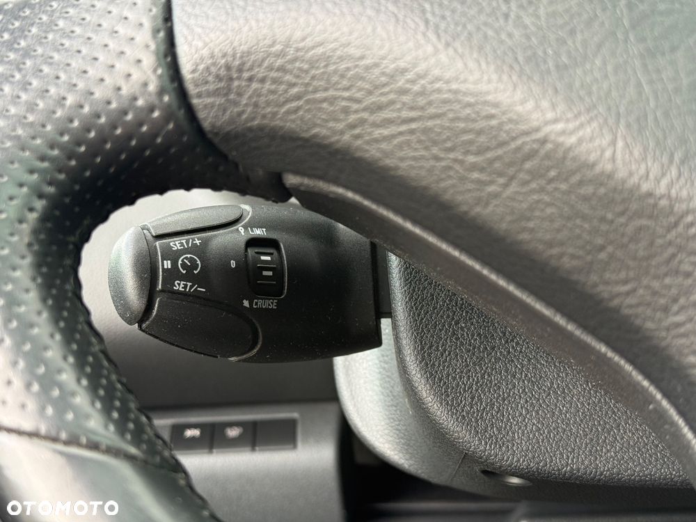 Peugeot 3008 HDi 115 Allure - 15