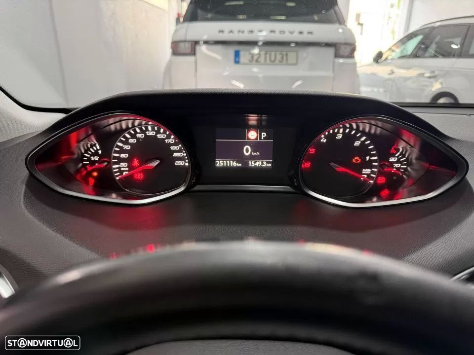 Peugeot 308 BlueHDi 130 EAT8 Allure Pack - 16