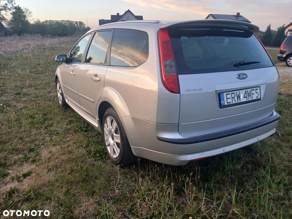 Ford Focus - 10