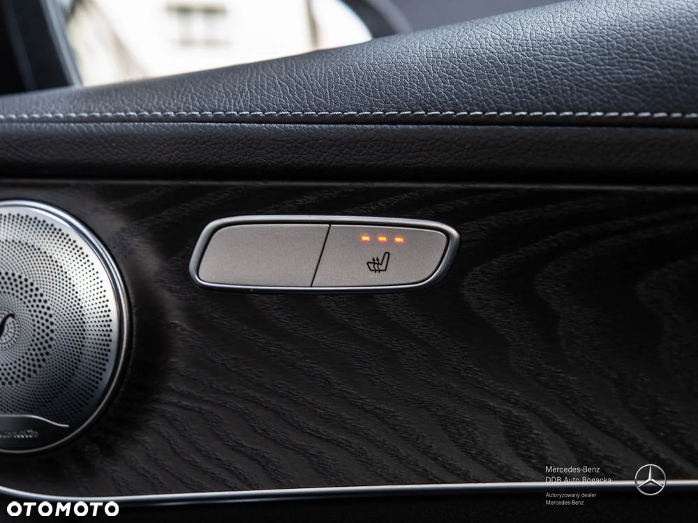 Mercedes-Benz GLC - 28
