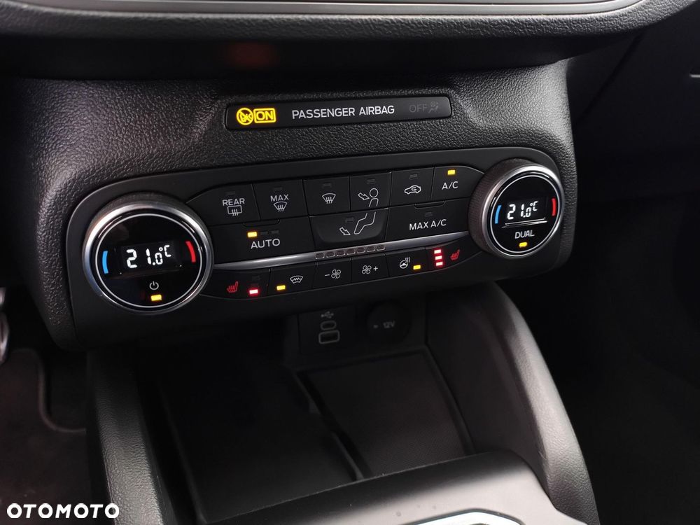 Ford Focus - 23