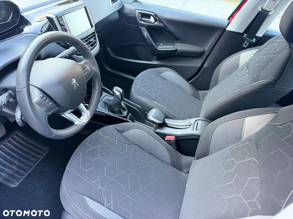 Peugeot 2008 1.2 Pure Tech Active - 25
