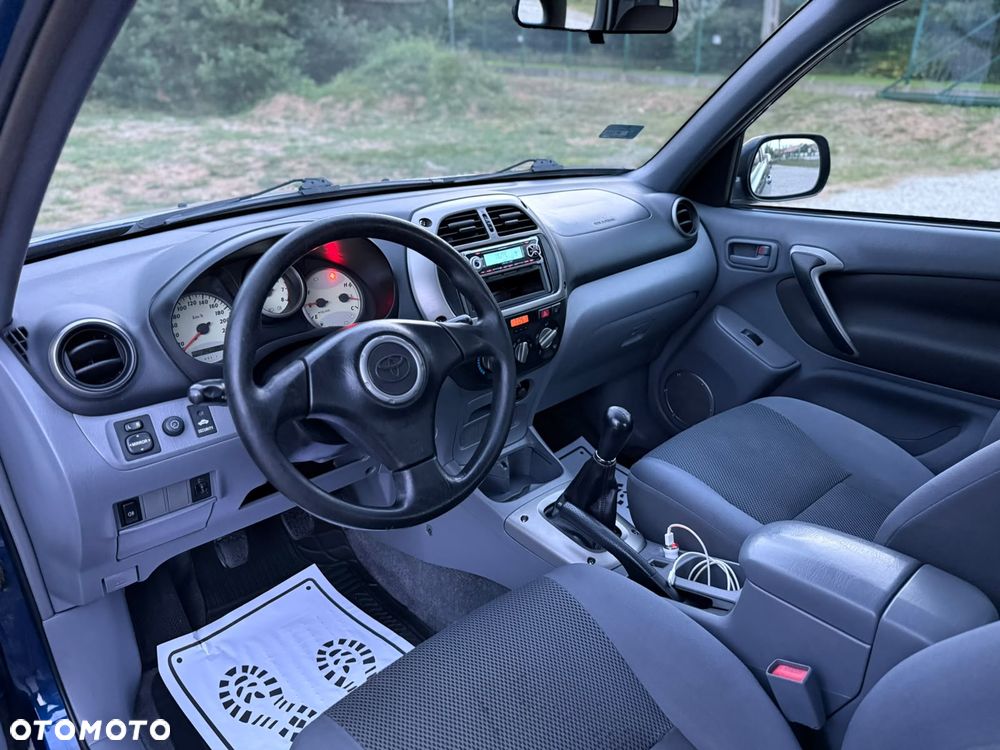 Toyota RAV4 4x2 Edition - 11