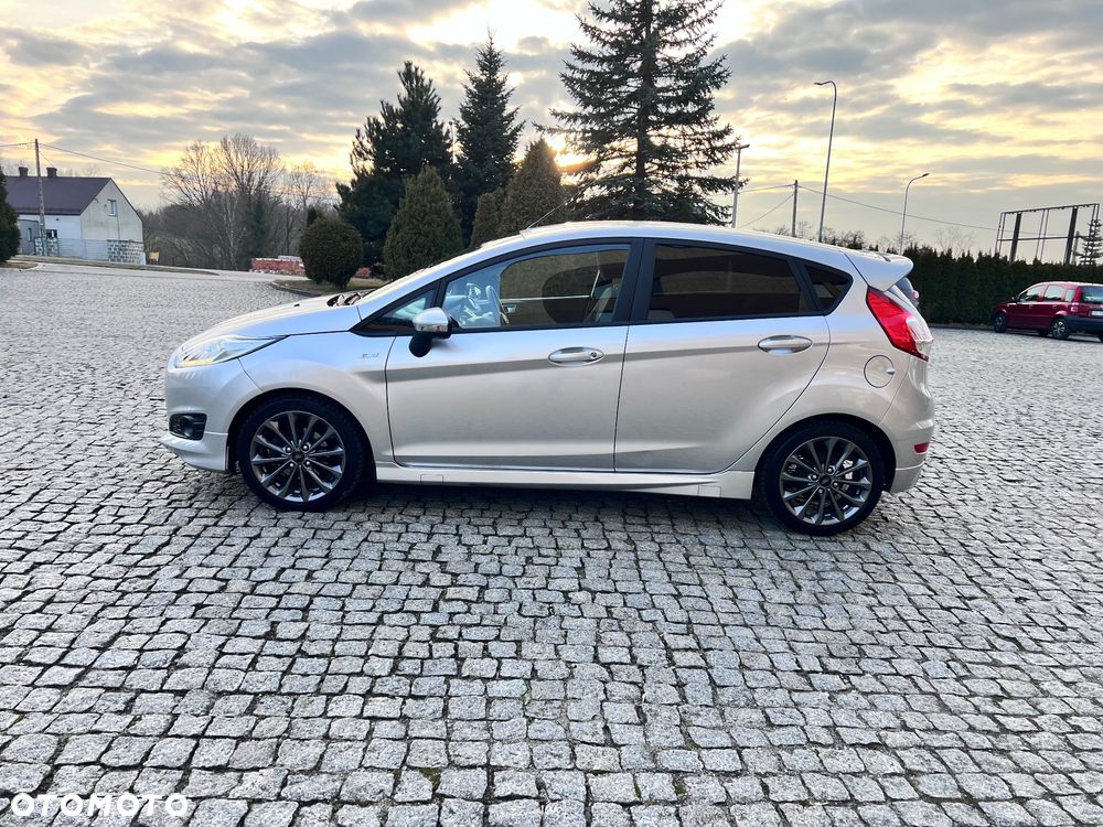 Ford Fiesta 1.0 EcoBoost S&S ST-LINE - 9
