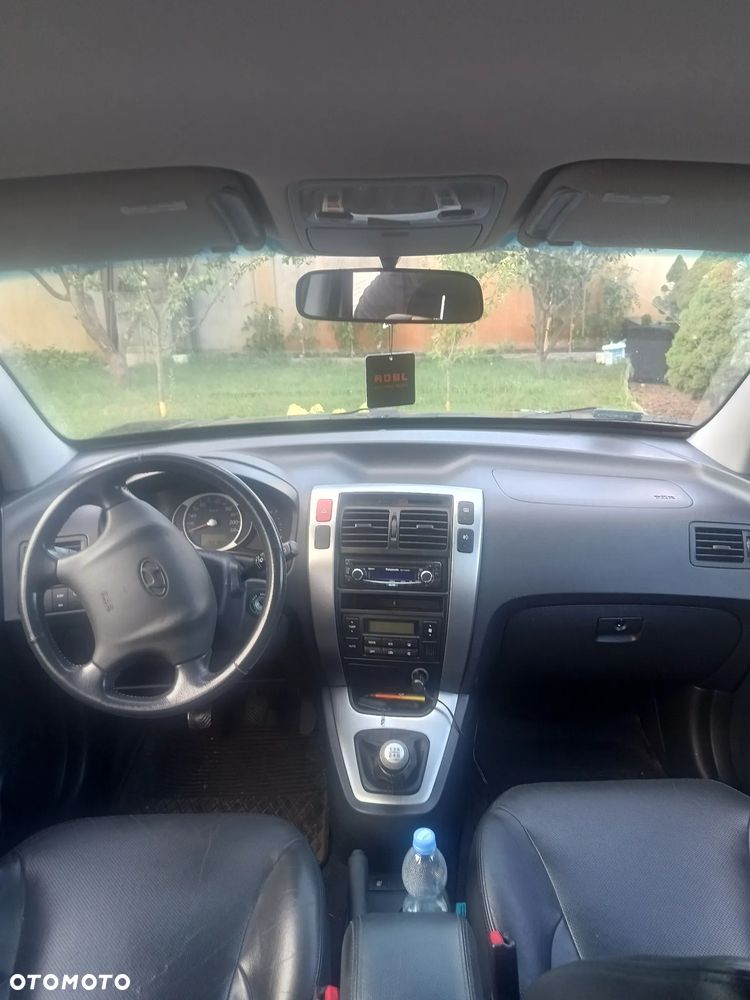 Hyundai Tucson 2.0 Comfort 2WD - 9