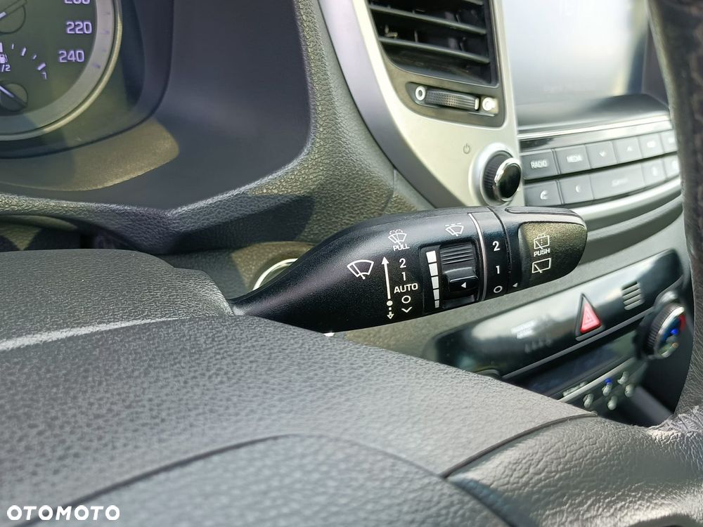 Hyundai Tucson blue 1.7 CRDi 2WD DCT Premium - 39