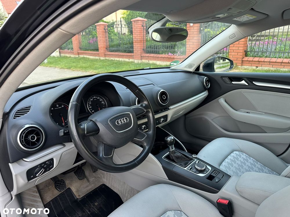 Audi A3 Limousine 1.4 TFSI Ambiente - 14