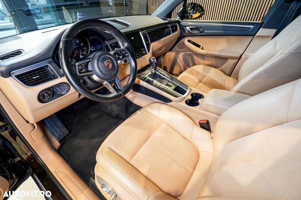 Porsche Macan - 12