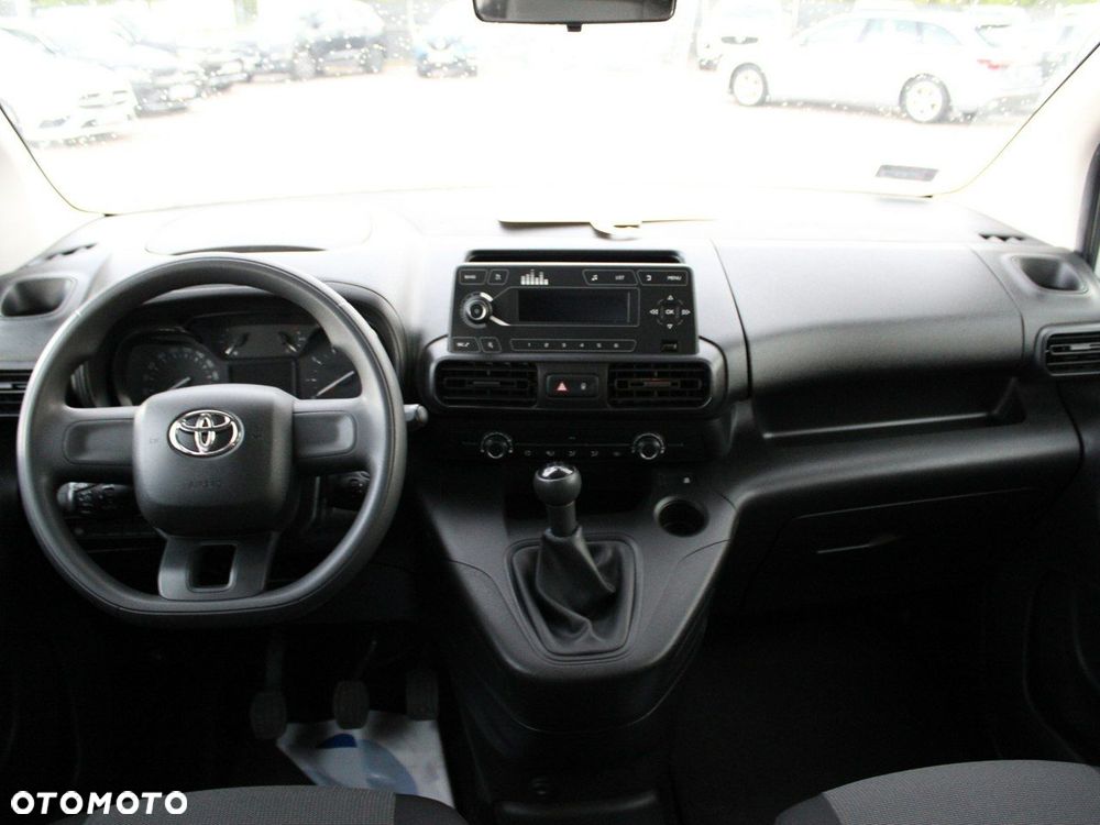 Toyota Proace City - 21