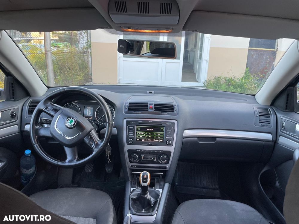 Skoda Octavia 2.0 TDI Business - 10