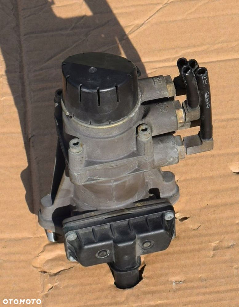 ZAWÓR GŁÓWNY HAMULCA POD PEDAŁ MAN TGA TGX TGS - 3