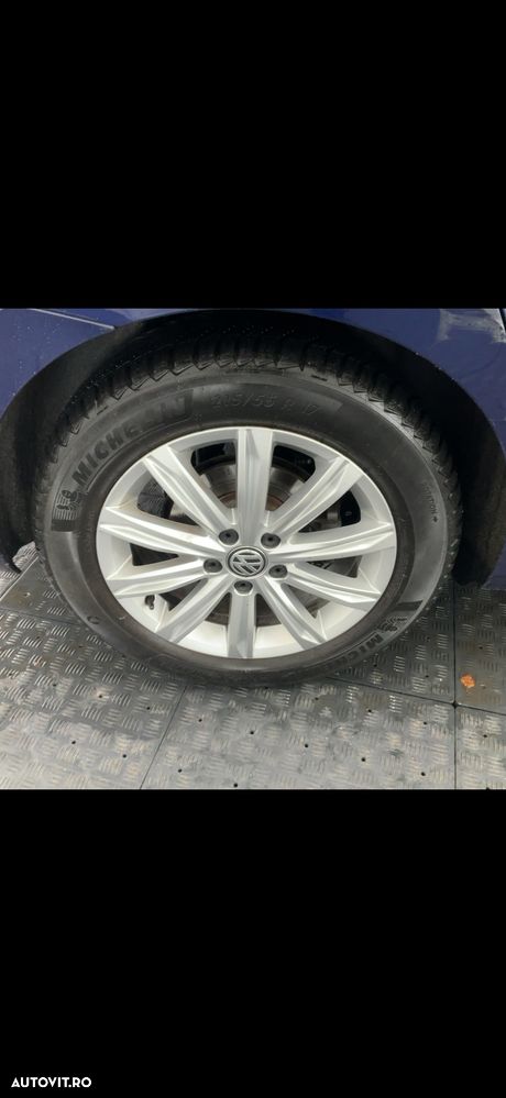 Volkswagen Touran 2.0 TDI SCR DSG Highline - 24