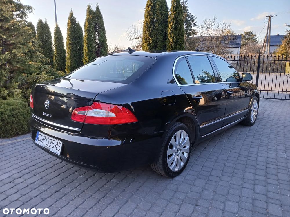 Skoda Superb 2.0 TDI Exclusive - 11