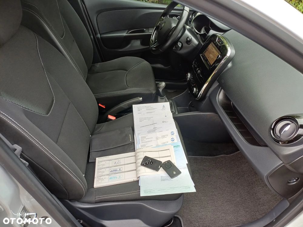 Renault Clio 1.2 16V 75 TomTom Edition - 8