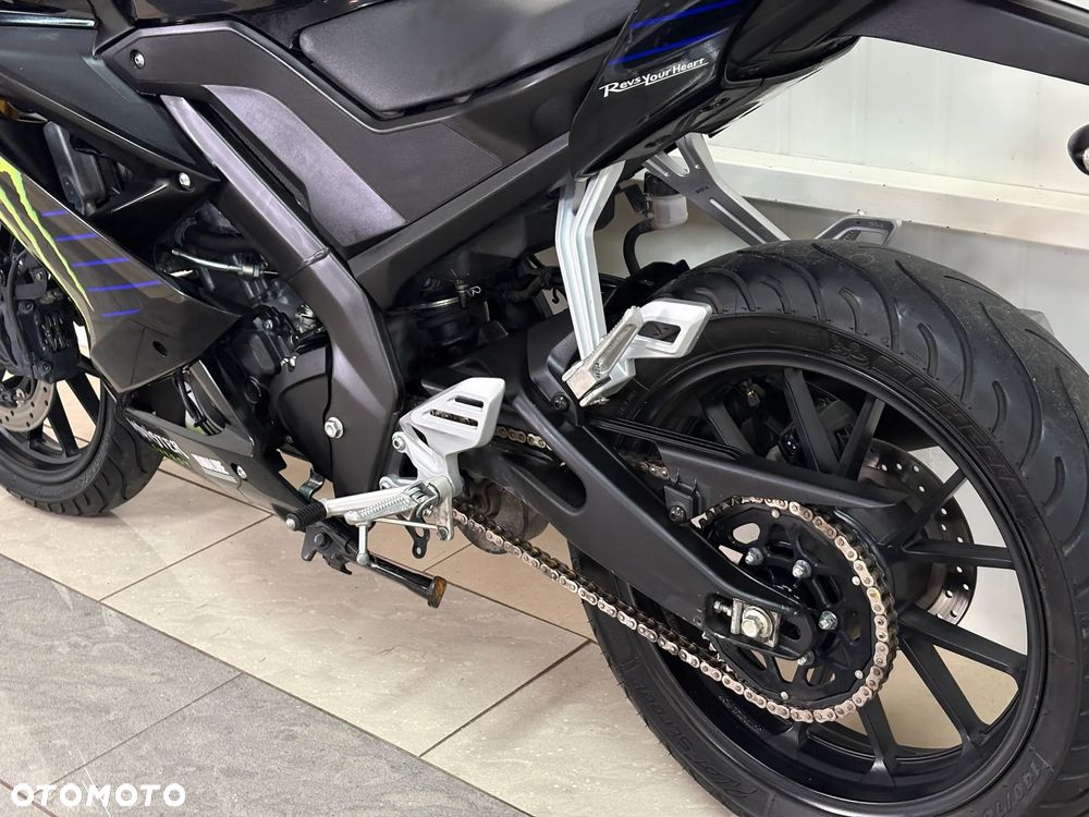 Yamaha YZF - 13