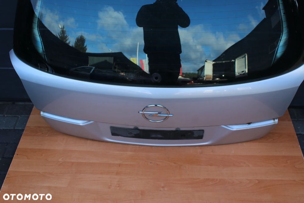 KLAPA BAGAŻNIKA OPEL ASTRA H KOMBI Z157 - 5