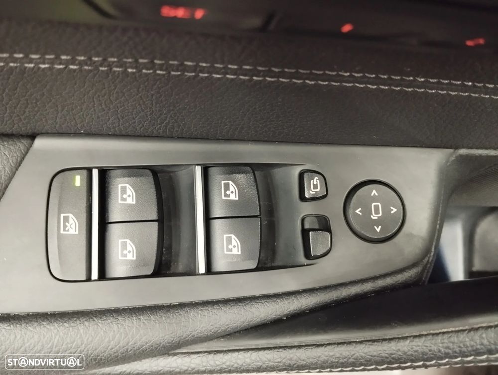 BMW 520 e Pack M - 18