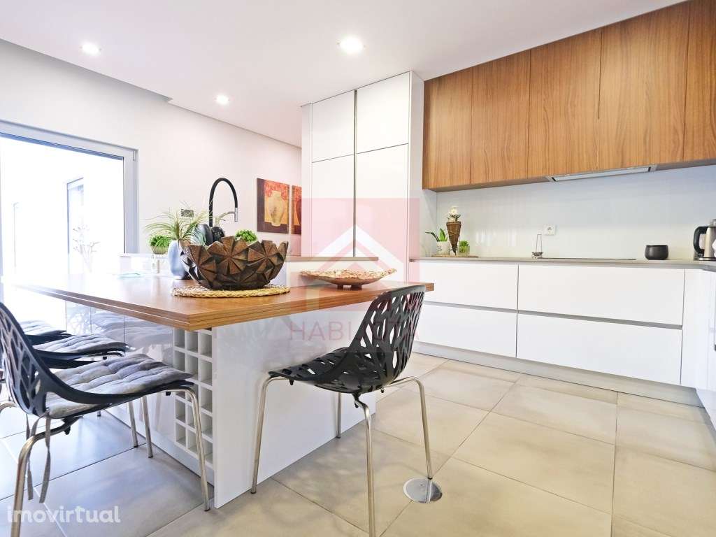 Moradia térrea T4 em Gondomar - Grande imagem: 3/46