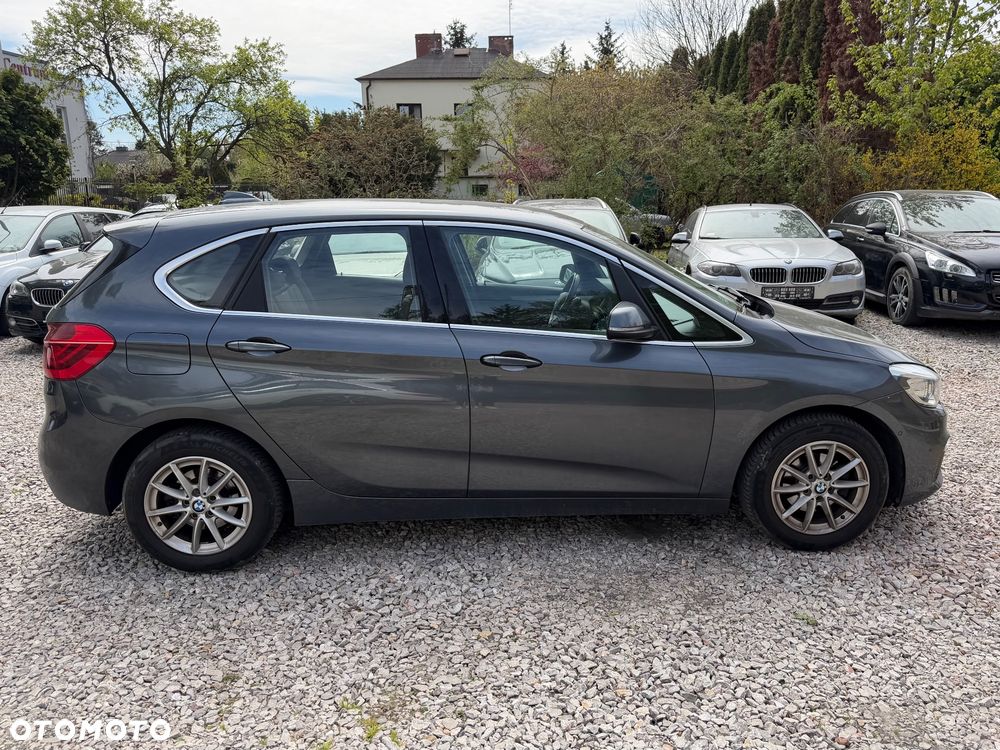 BMW Seria 2 214d - 8