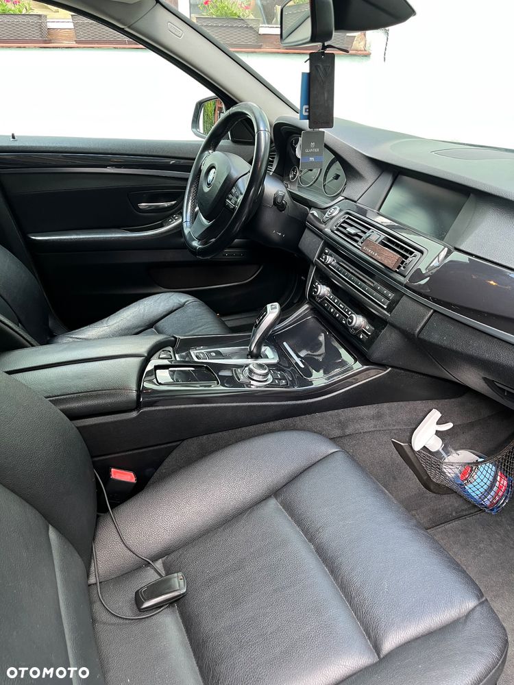 BMW Seria 5 520d - 7