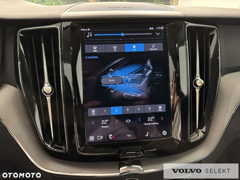 Volvo XC 60 - 21