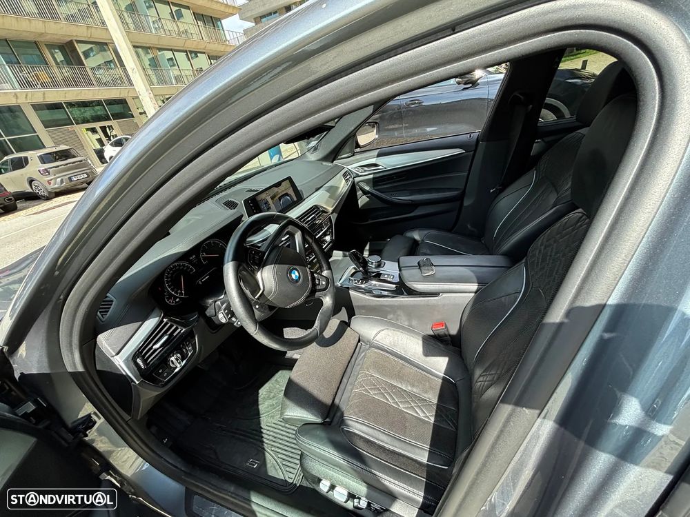BMW 520 d Auto - 13