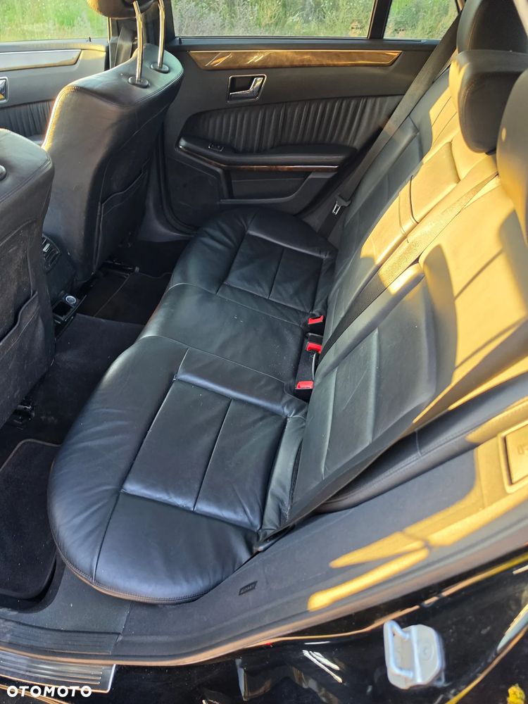 Mercedes-Benz Klasa E 350 CGI BlueEffICIENCY Avantgarde - 10