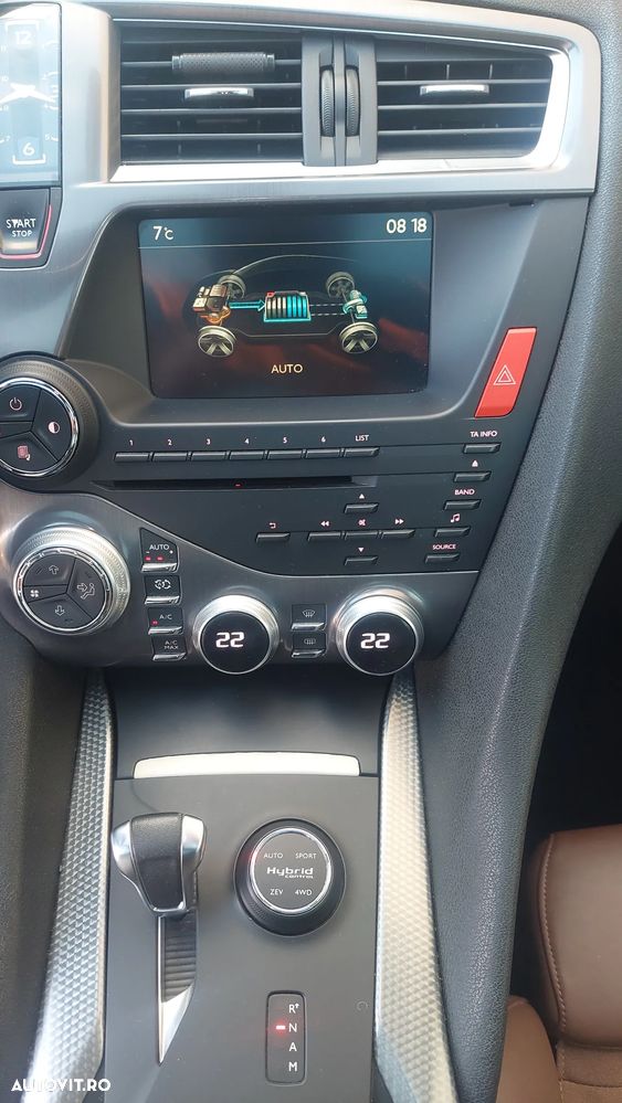 Citroën DS5 Hybrid4 EGS6 Business - 21