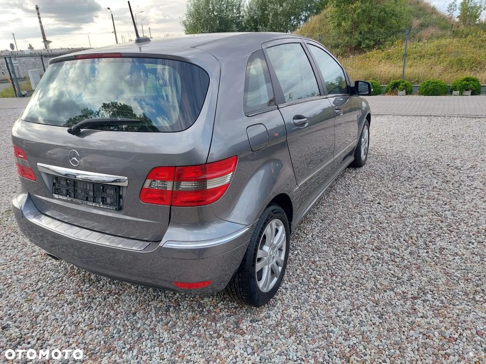 Mercedes-Benz Klasa B 160 BlueEffICIENCY - 4