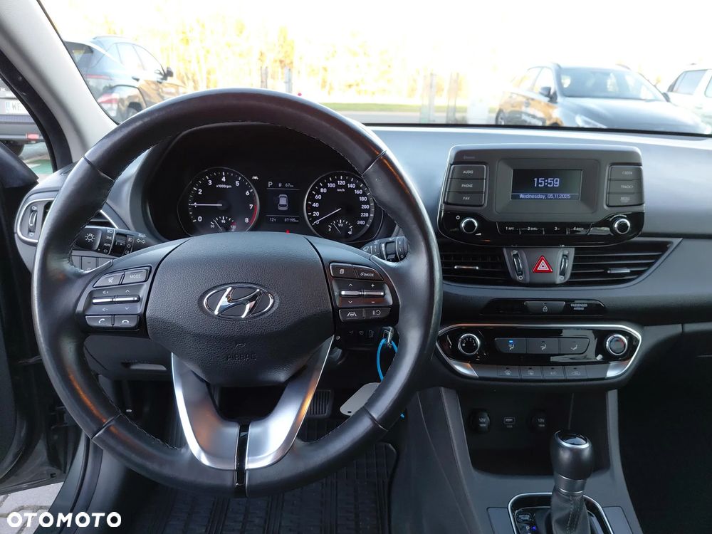 Hyundai i30 1.0 T-GDI Classic + DCT - 13