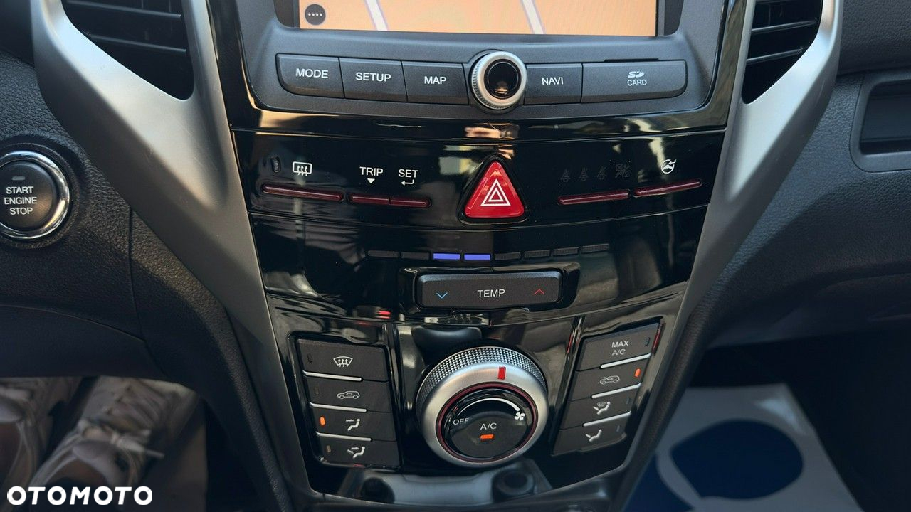 SsangYong/KGM Tivoli - 21