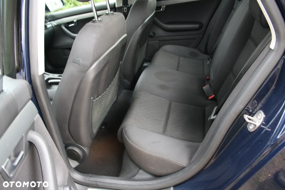 Audi A4 Avant - 11