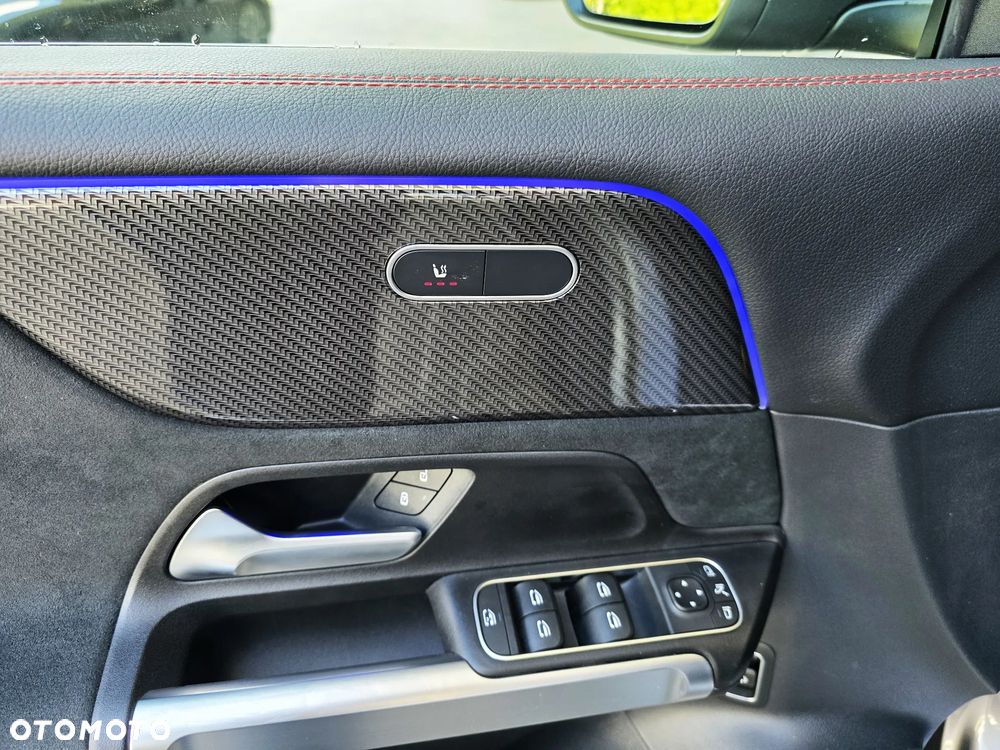 Mercedes-Benz GLB 200 AMG Line 7G-DCT - 16