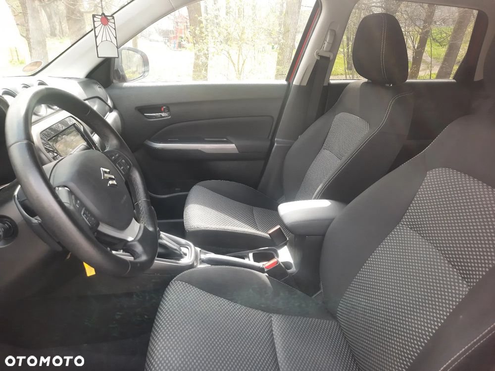 Suzuki Vitara 1.0 Boosterjet Premium 2WD - 9